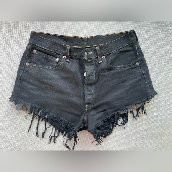 Levi's Pants - Levi's Vintage Black Cut Off